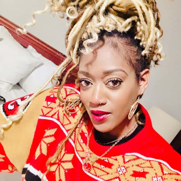 Nice to meet you! I’m Mikaila - Picture 4 of 14